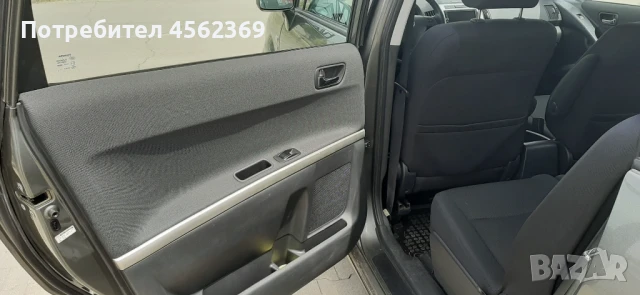 Тойота Корола Версо 1.8vvti, снимка 10 - Автомобили и джипове - 51341617