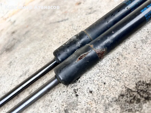 5P8827550. Амортисьор заден капак за Сеат Алтеа XL. 2005-2014г, снимка 3 - Части - 50411513