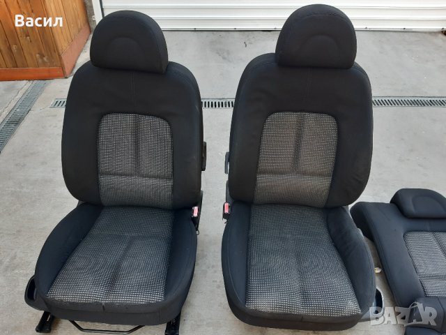 ПЕРФЕКТЕН салон с корите Peugeot 407 СЕДАН 2.0 HDI 2.0hdi 136 к.с Пежо 407 СЕДАН 2.0 ХДИ 2.0хди pejo, снимка 2 - Части - 30273034