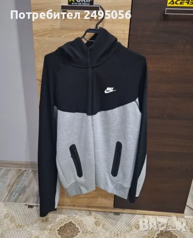 Nike Tech Fleece 