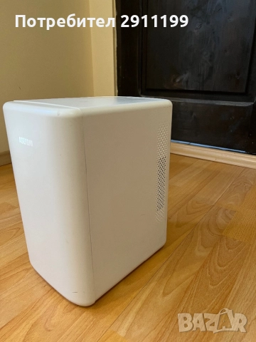 Мини хладилник AstroAI на 12V, снимка 3 - Хладилници - 51785328