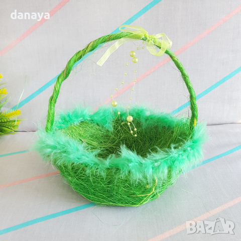 2842 Кошничка за великденски яйца с декорация панделка и пух, снимка 2 - Декорация за дома - 36472480