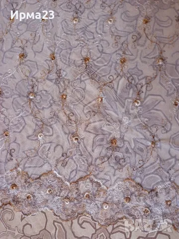 Бяло перде с рисунки