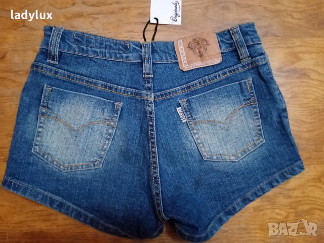 Versace, къси дънкови панталонки, Размер S. Код 1455, снимка 7 - Къси панталони и бермуди - 35417131