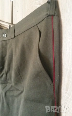 Стара военна униформа, панталон, тъмнозелен, с ленти най-долу, снимка 3 - Антикварни и старинни предмети - 54193506