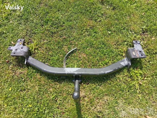 Теглич за Volvo V70 850, снимка 1