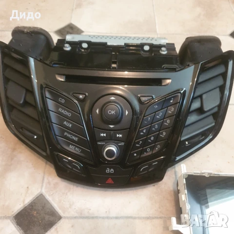 Радио и дисплей cd за форд фиеста 2012 2017
