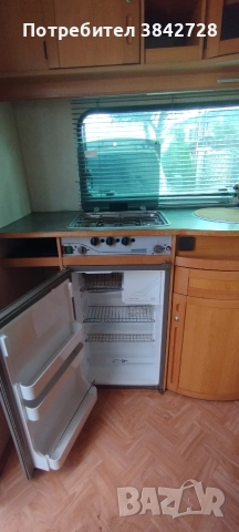 Продавам перфектна каравана ADRIA UNICA 391, снимка 8 - Каравани и кемпери - 52595842