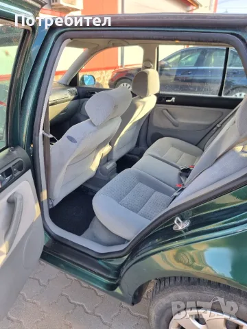 VW Golf 4 1.6 Бензин, снимка 13 - Автомобили и джипове - 56335810