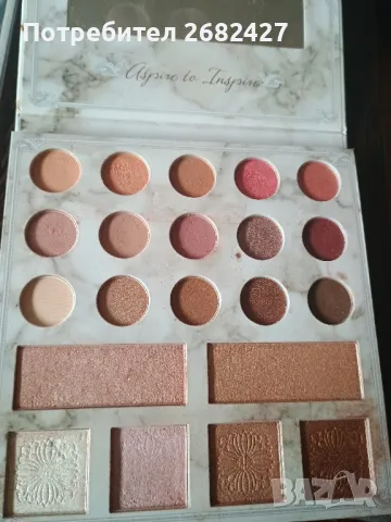 Палитра за сенки и хайлайтъри на BH Cosmetics ft Carli Bybel, снимка 3 - Декоративна козметика - 47782274