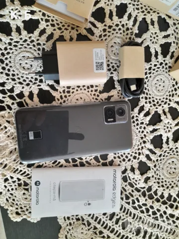 Смартфон Motolora Edge 30 Neo-Нов, снимка 2 - Motorola - 47493610