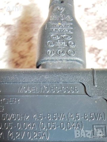 зарядно за Sony , снимка 2 - Батерии, зарядни - 52105458