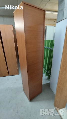 Еднокрил гардероб с рафтове на две нива със заключване - Офис шкафове 54/200/40, снимка 16 - Гардероби - 51843477