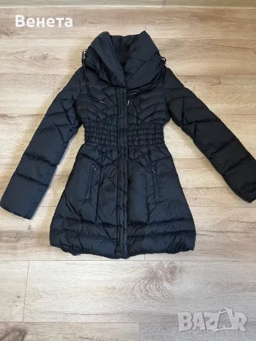 Дамско зимно яке Guess.Размер XS