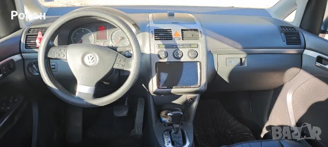 VW Touran 2.0 TDI, снимка 12 - Автомобили и джипове - 56105725