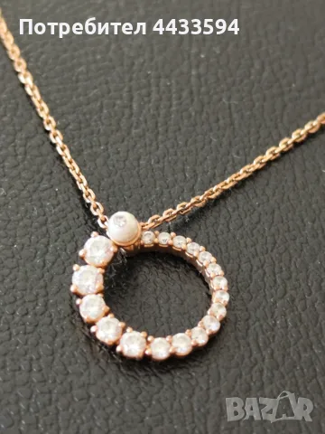 Колие Swarovski , снимка 2 - Колиета, медальони, синджири - 55892710