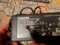 Зарядно за лаптоп Toshiba 19v, 4.74A Model Pa5035u-1aca, снимка 1 - Части за лаптопи - 44405632
