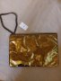 Елегантна златиста чанта - клъч Mango, снимка 1 - Чанти - 38912696