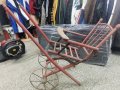 Много стара детска дървена количка