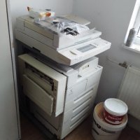 професионална ксерокс машина 200 лева, снимка 1 - Принтери, копири, скенери - 39127376