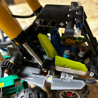 LEGO Technic Forest 2in1 pneumatic, Power Functions motor 1003 части, снимка 7 - Конструктори - 44796488