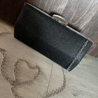 Дамска чанта клъч с фин блясък в черен цвят, снимка 4 - Чанти - 44324703