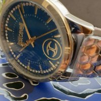 JUST CAVALLI 🍊 Дамски часовник "GOLD & SILVER – BLUE & CRYSTALS" нов с кутия и 2г. гаранция, снимка 10 - Дамски - 40109955