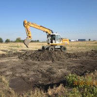 Услуги с багери изкопи насипи събаряне на сгради и извозване чук за разбиване на бетон, снимка 4 - Кърти, чисти, извозва - 37549941