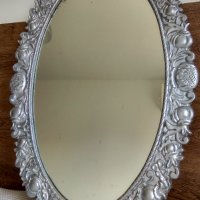 Vintage бароково , метално огледало с богата орнаментика. , снимка 5 - Антикварни и старинни предмети - 42203919