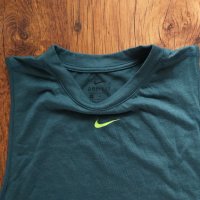 Nike T-Shirts Dri Fit Stripe Sleeveless - страхотен дамски потник, снимка 4 - Потници - 36623040