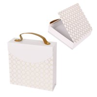 Подаръчна кутия с кожена дръжка и магнитно закопчаване, снимка 1 - Декорация за дома - 42533624