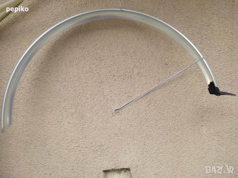 Продавам колела внос от Германия заден калник за велосипед ITALY 28 цола, снимка 1