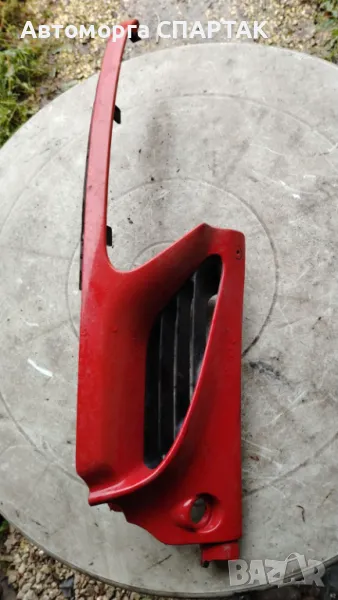 Оригинална решетка за броня предна дясна ЗА Renault Megane 19, снимка 1