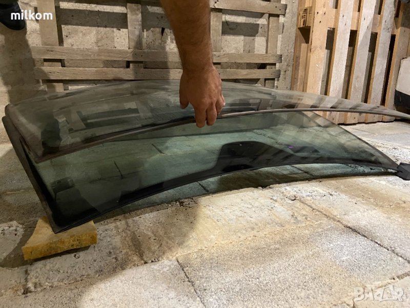 Предно стъкло мерцедес ц класа w203 c class, снимка 1