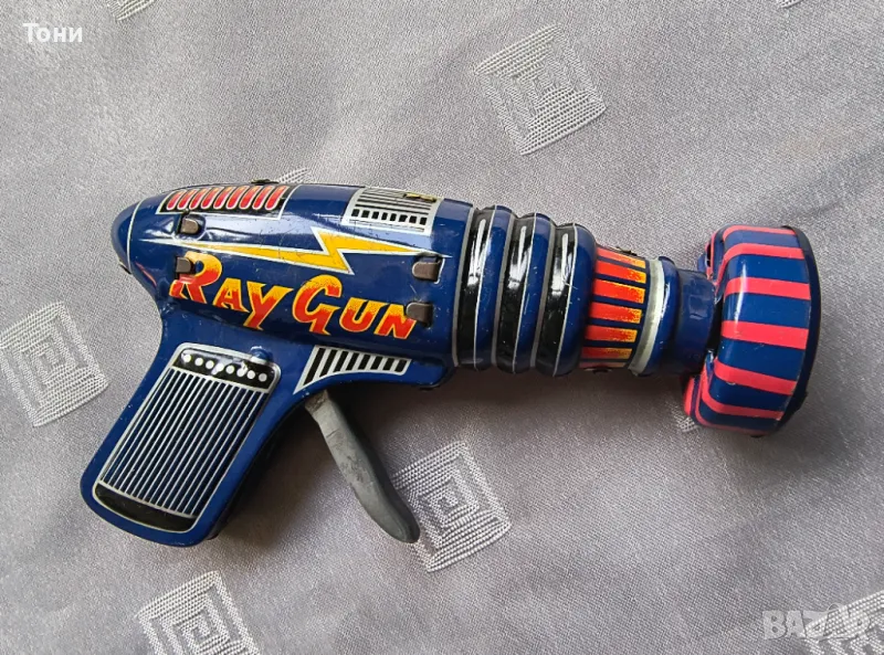 Тенекиена играчка, Лъчев пистолет, "Космически пистолет"JAPON Ray Gun, снимка 1