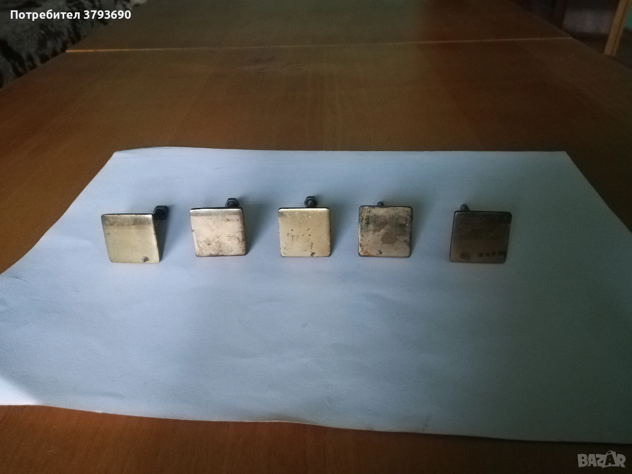 винтич дръшки за мебели от масивен месинг, снимка 1