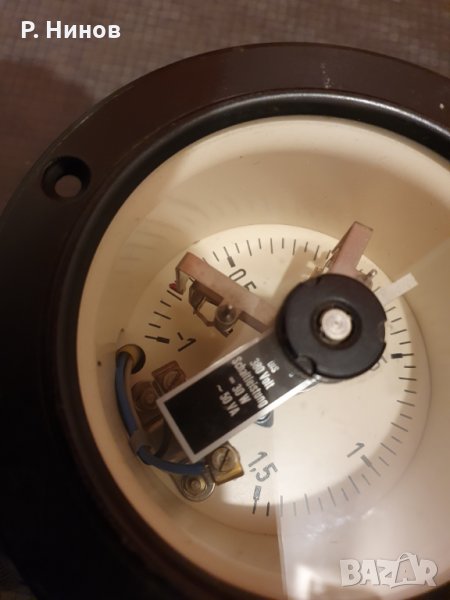 контактен манометър за вакуум с релейни изходи с настройка между -1-1.5 bar, снимка 1