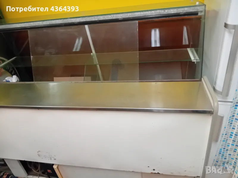 Хладилна витрина, снимка 1