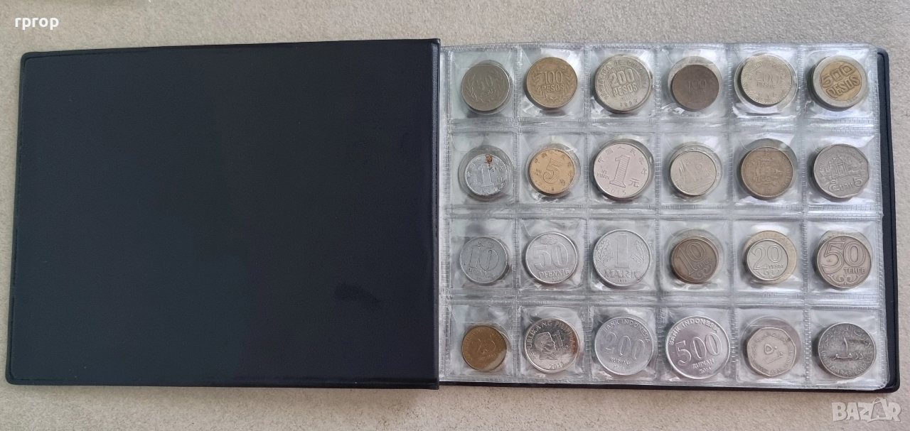 Чисто нов класьор с 100 монети, снимка 1