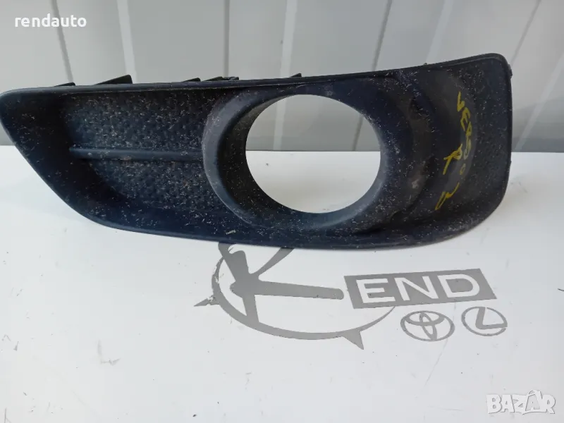 52127-0f040 Дясна решетка халоген Toyota Corolla Verso, снимка 1