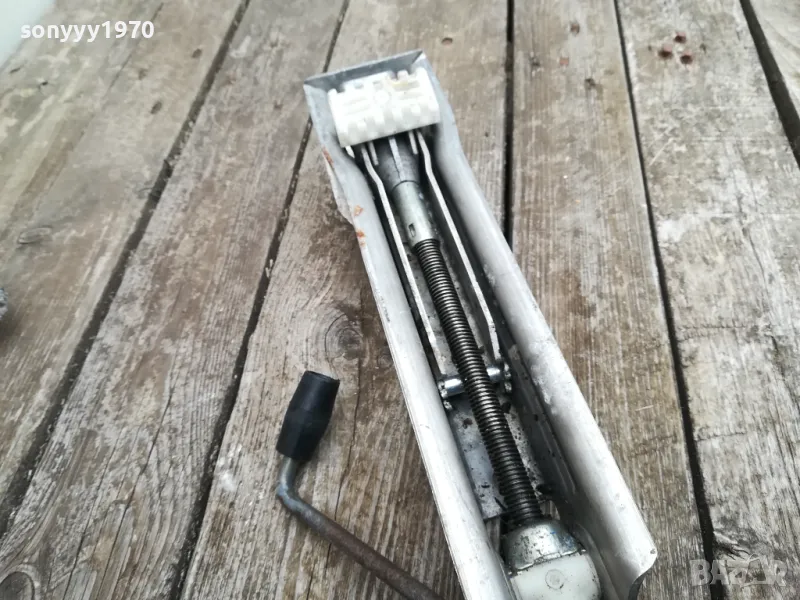 mercedes-крик от швеция 2603251330, снимка 1