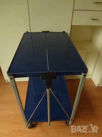 Сгъваема помощна къмпинг грил маса от Германия, снимка 3 - Маси - 51055810