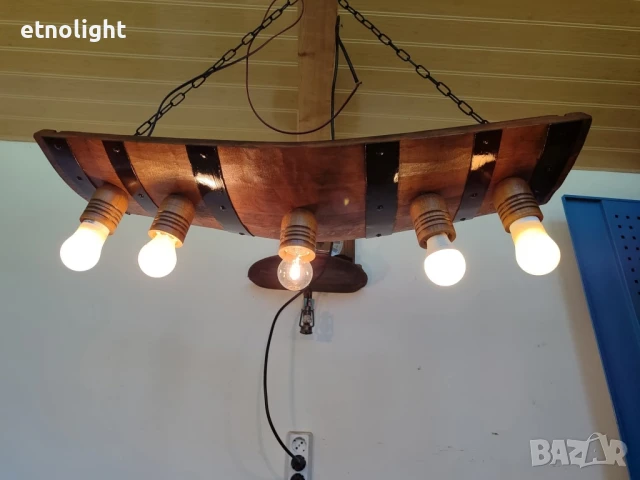 Полилеи от автентични дъбови бъчви с ръчно изработени дървени чашки , снимка 3 - Полилеи - 50873046