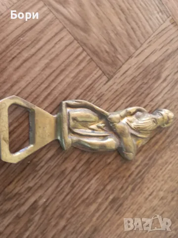 Стара бронзова отварачка, снимка 3 - Прибори за хранене, готвене и сервиране - 47498318