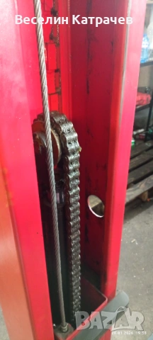 Двуколонен подемник с долна синхронизация