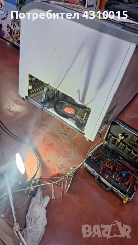 Сервиз  на хладилна,битова и професионална техника, снимка 11 - Ремонти на хладилници - 51692414