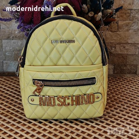 Дамска раница Moschino код 92, снимка 1 - Раници - 33779673