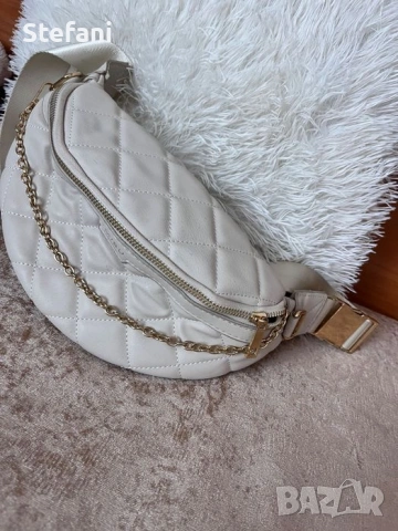 Дамска бежова чанта, снимка 2 - Чанти - 54292478