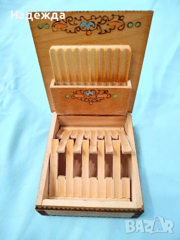 Пирографирана табакера , снимка 3 - Антикварни и старинни предмети - 53370415