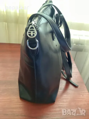 Чанта -Черна кожена чанта Farfalla rosso НОВА, снимка 7 - Чанти - 50125495